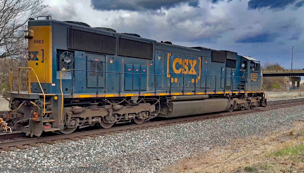 CSX 4563